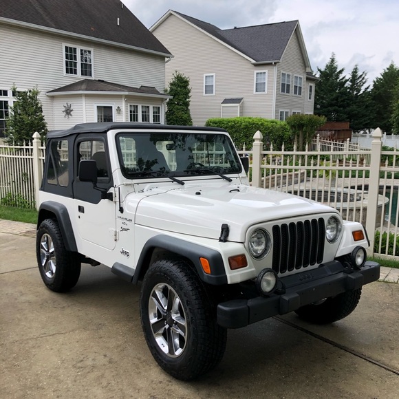 Meet your Posher, Chris - Picture 1 of 1